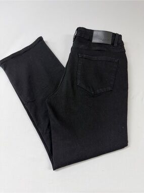 Tahari Black Bootcut Jeans for Women stretch walk outdoors 1792